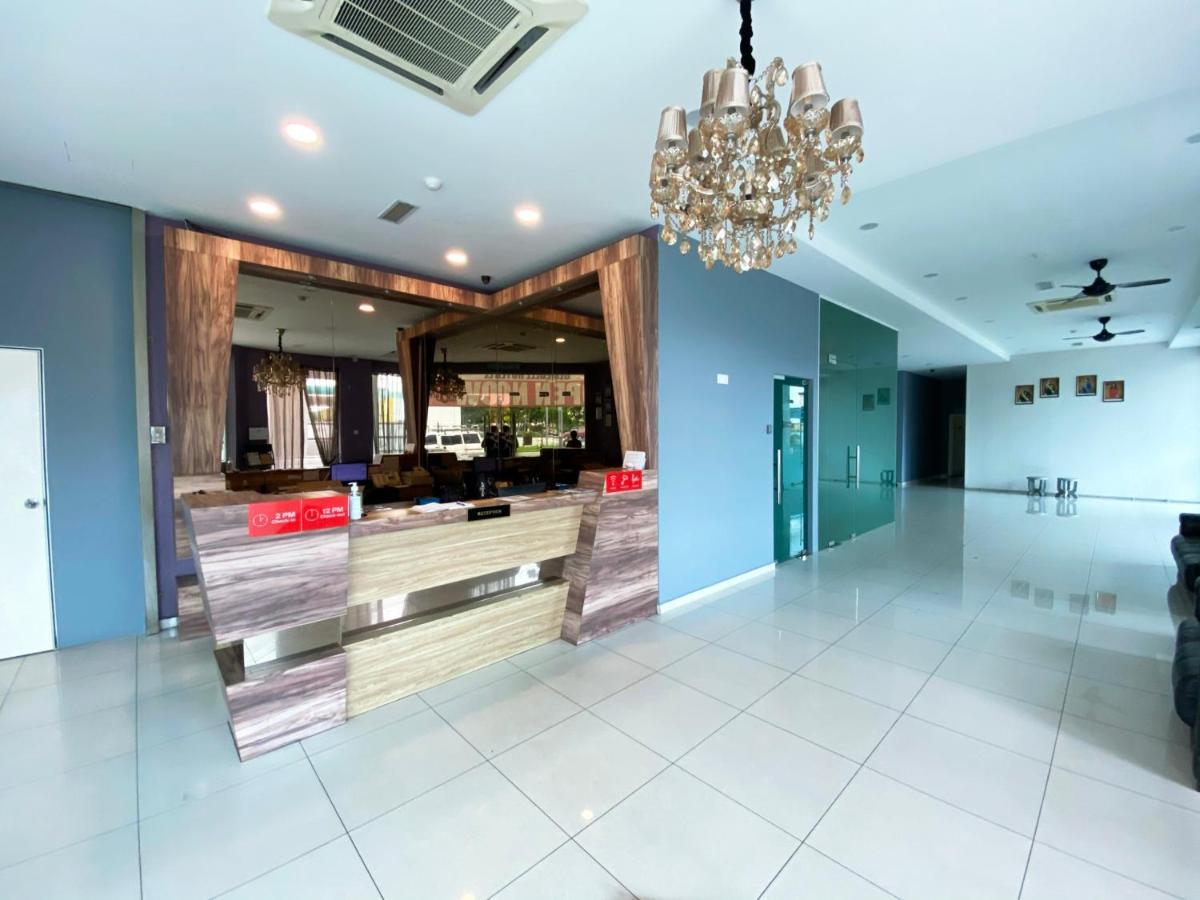 Bluebell Hotel Skudai Bagian luar foto