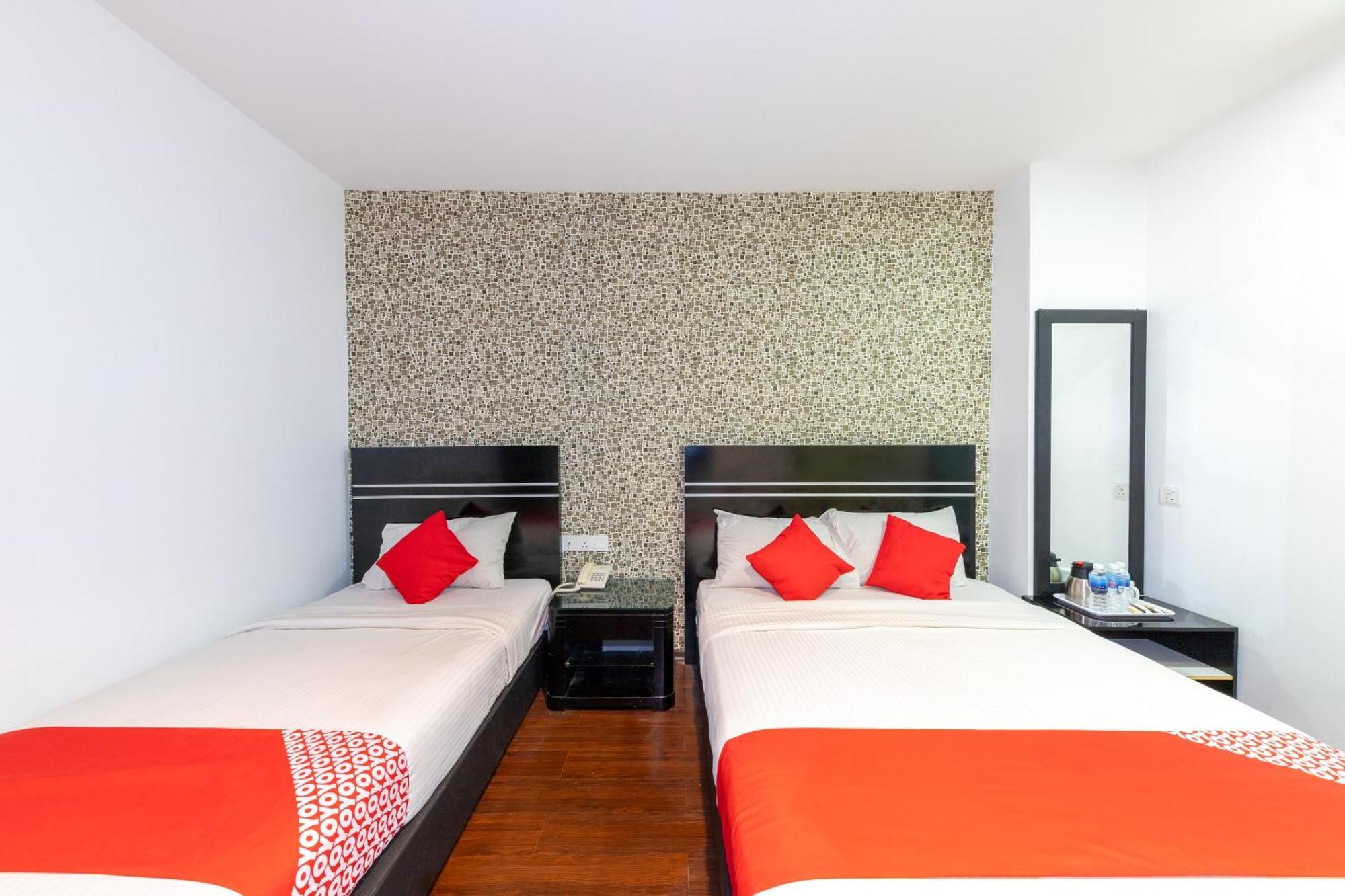 Bluebell Hotel Skudai Bagian luar foto