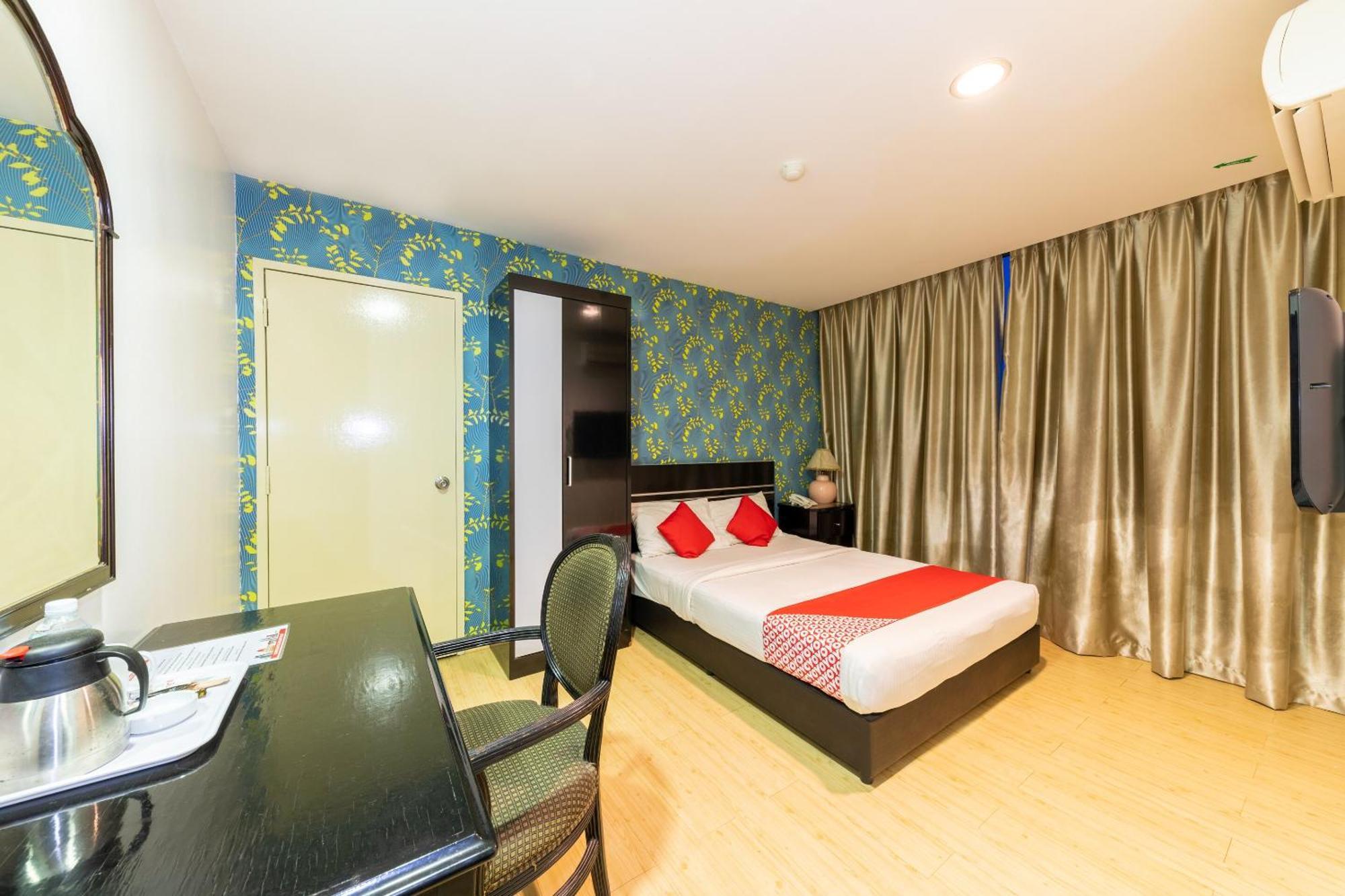 Bluebell Hotel Skudai Bagian luar foto