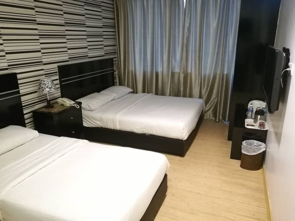 Bluebell Hotel Skudai Bagian luar foto