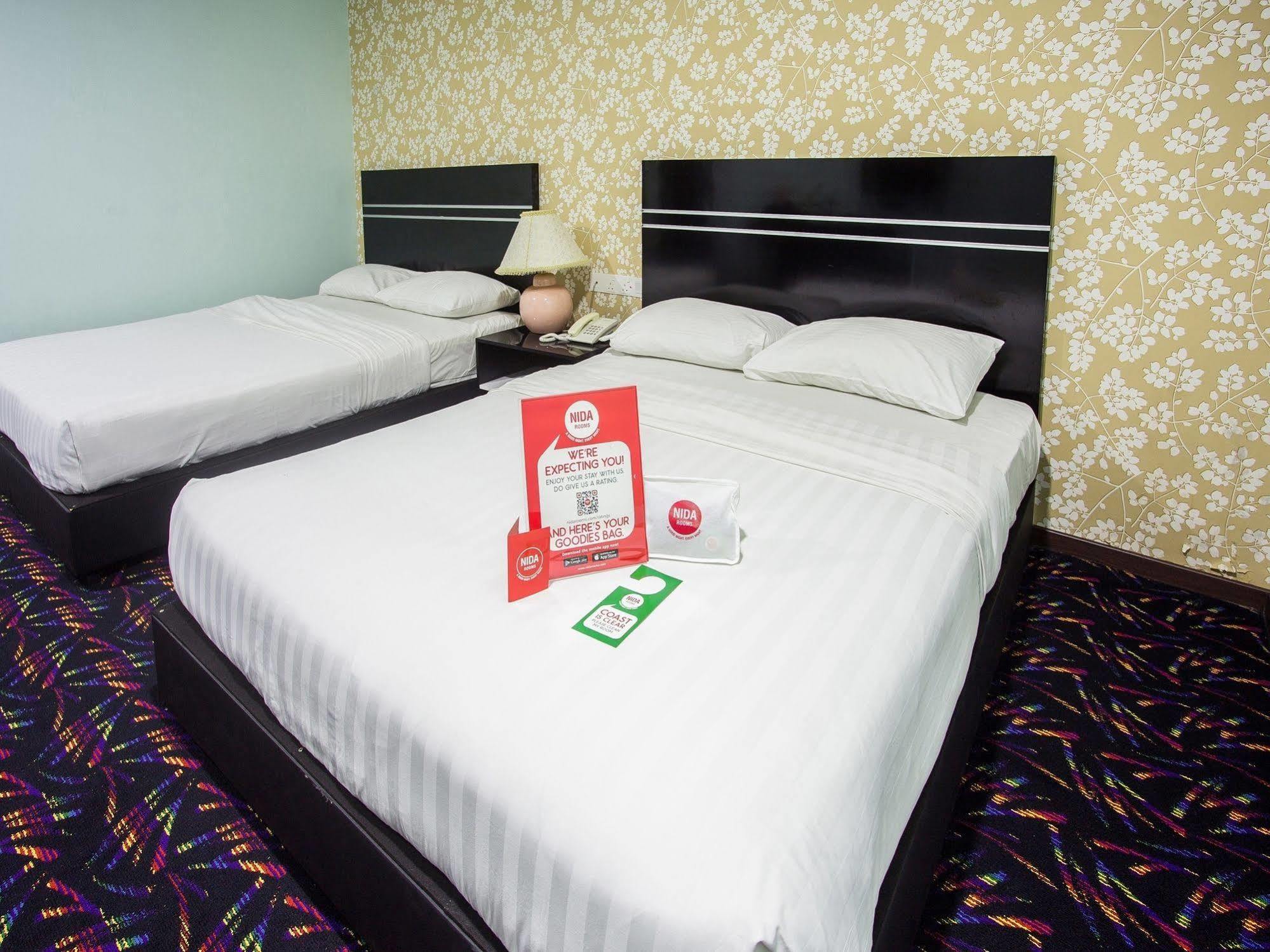 Bluebell Hotel Skudai Bagian luar foto